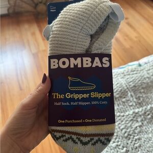 Bombas Cozy Gripper Socks in Cream and Gray